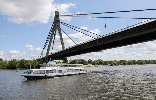 В Киеве запустили новый маршрут речного трамвая (фоторепортаж)