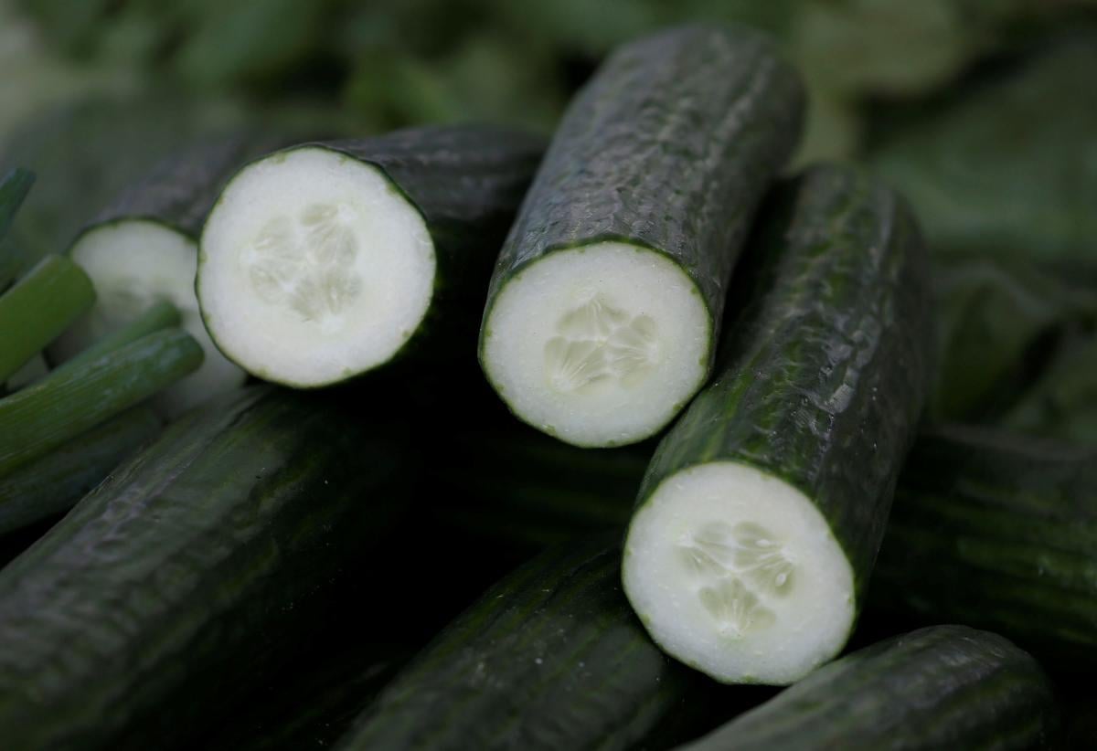 Через брак поставок з Туреччини в Україні суттєво здорожчали огірки: які ціни зараз