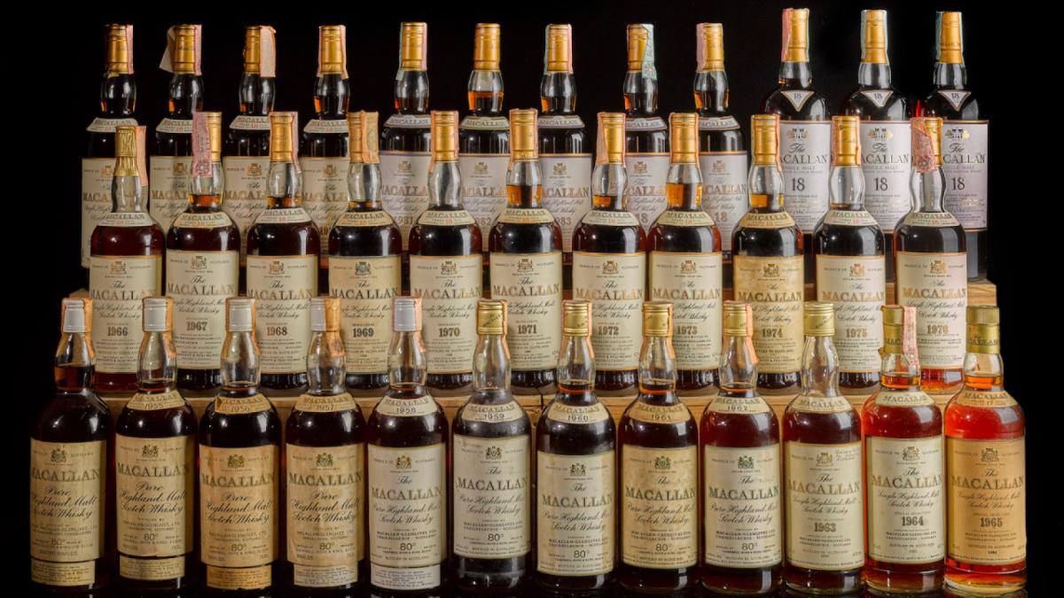 В коллекции 178 бутылок виски Macallan / фото: @ sotheby's В коллекции 178 бутылок виски Macallan / фото: @ sotheby's