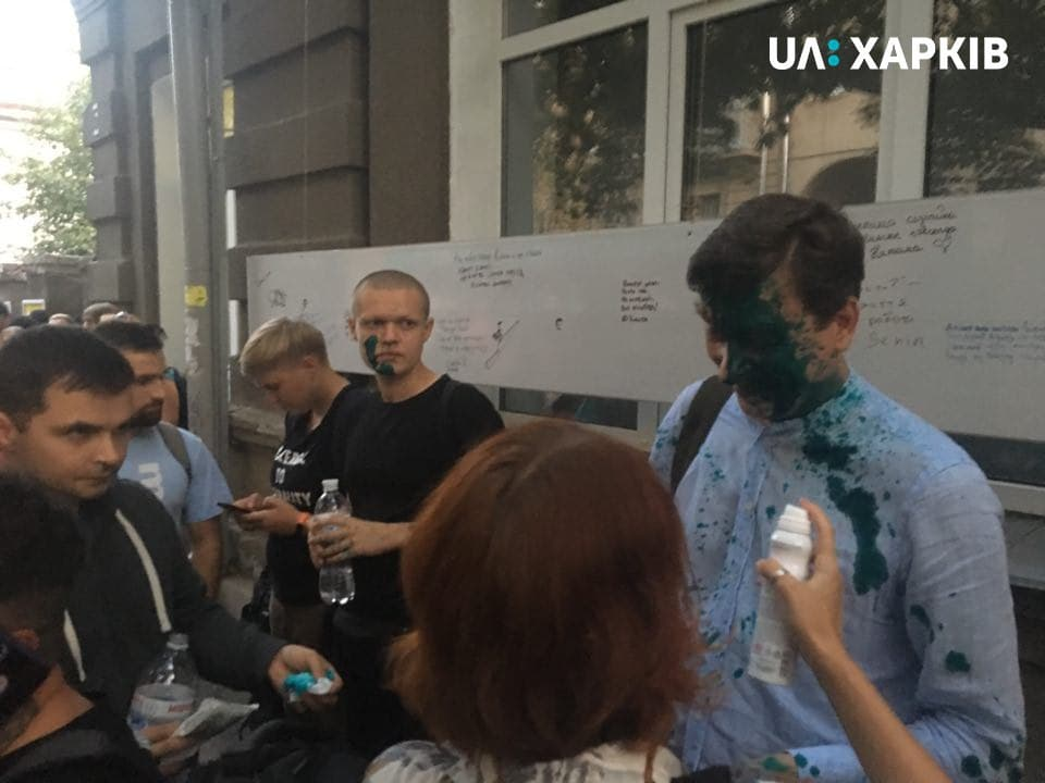 Донія облили зеленкою / facebook.com/suspilne.kharkiv