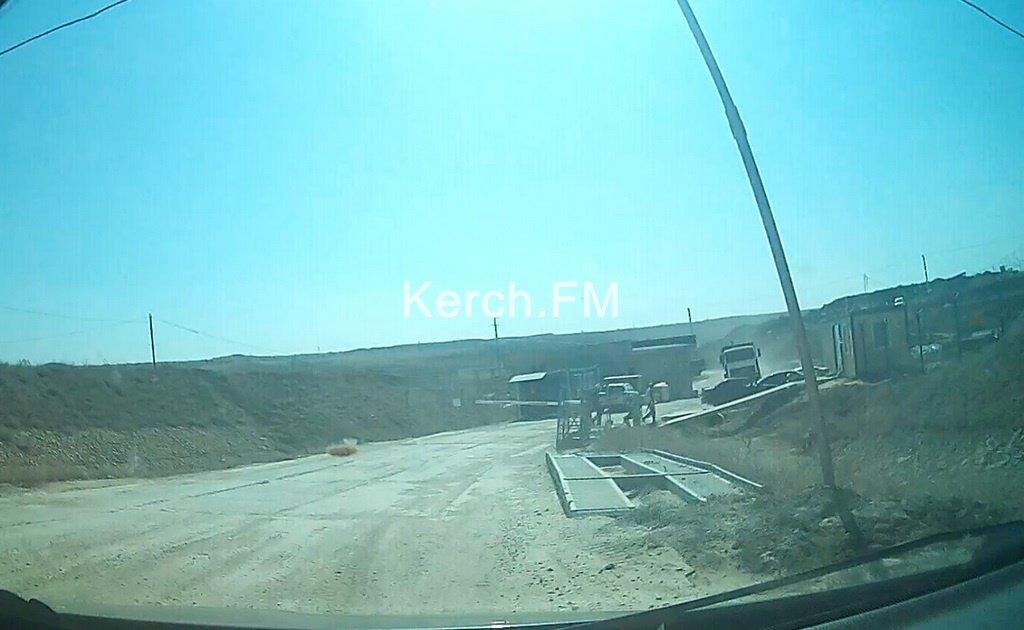 Возле Крымского моста произошло смертельное ЧП / фото Керчь ФМ Возле Крымского моста произошло смертельное ЧП / фото Керчь ФМ
