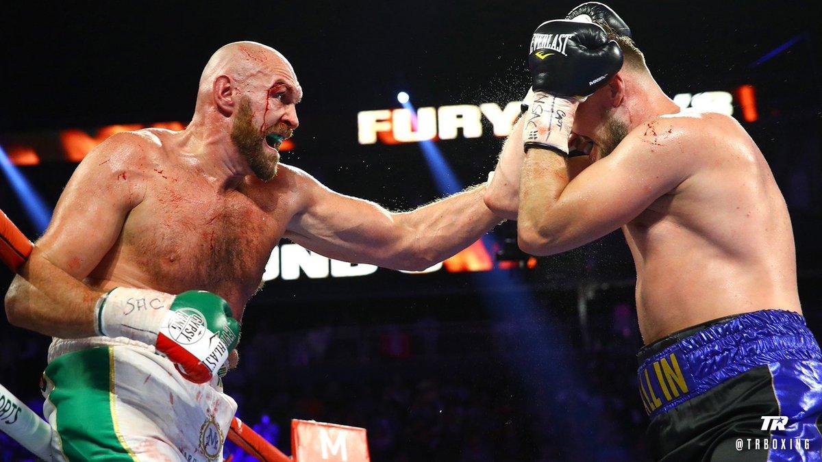 Ф'юрі вистояв і переміг рішенням суддів / фото: Top Rank Ф'юрі вистояв і переміг рішенням суддів / фото: Top Rank