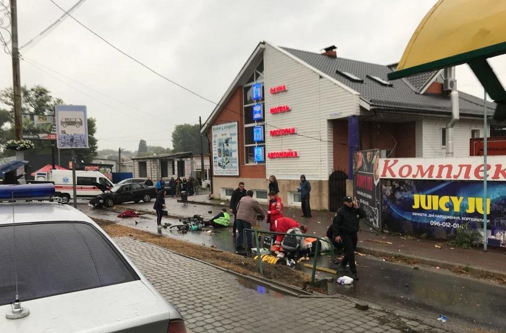 Суд арестовал полицейского, который сбил людей в Броварах / фото полиции Суд арестовал полицейского, который сбил людей в Броварах / фото полиции