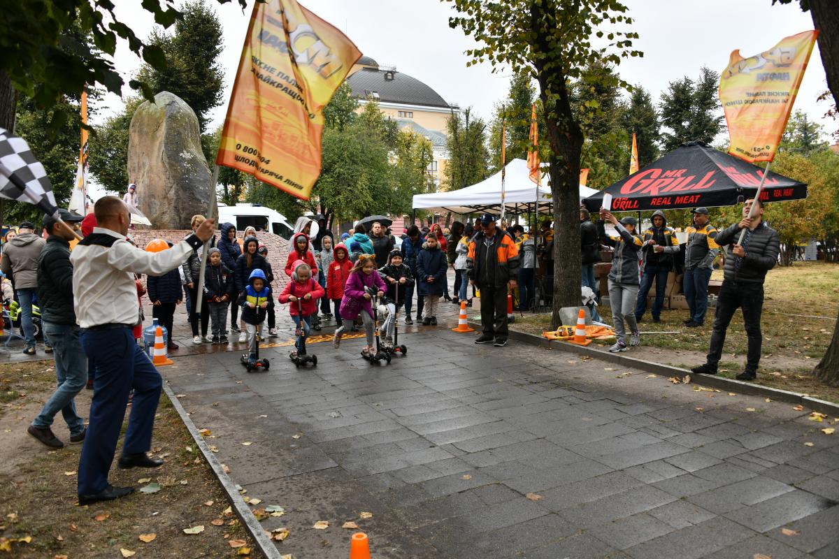 За права детей выбирать любимое дело –  сеть АЗК «БРСМ-Нафта» стала генеральным партнером национального проекта «Город профессий»