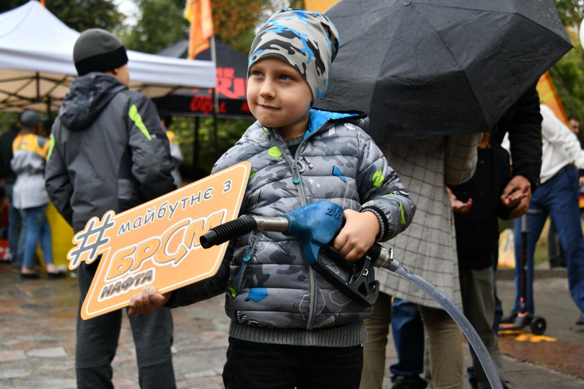 За права детей выбирать любимое дело –  сеть АЗК «БРСМ-Нафта» стала генеральным партнером национального проекта «Город профессий»