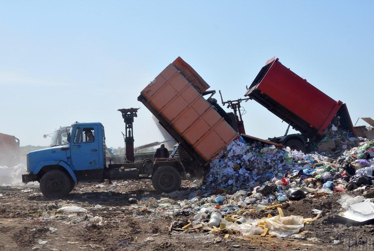 Голобуцький закликав припинити співпрацю з компанією з вивезення сміття, яка працює у РФ /фото УНІАН Голобуцький закликав припинити співпрацю з компанією з вивезення сміття, яка працює у РФ /фото УНІАН