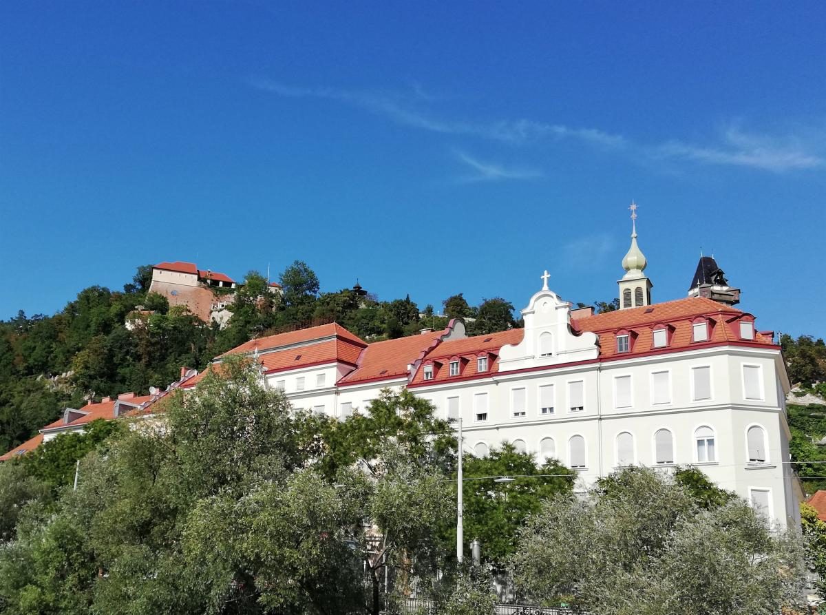Фото Неприступный замок Шлосберг в Граце 28 сентября 2019