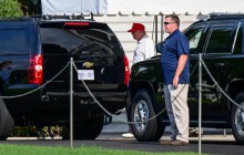 Трамп играл в гольф, пока на США надвигался разрушительный ураган