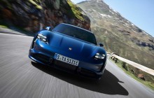 Конкурент Tesla: в Украине начали продавать электрокар Porsche Taycan за 4 миллиона гривень