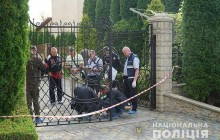 Постраждалому ректору з Тернополя ампутували кисть, а дружина втратила око