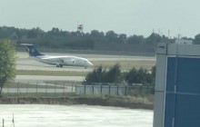 Літак з українськими моряками та політв'язнями приземлився в "Борисполі" (фото, відео)