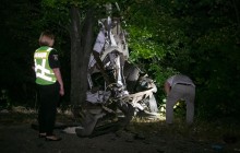 Під Києвом Mercedes при зіткненні розірвав «Москвич» навпіл: загинули дві людини (відео)