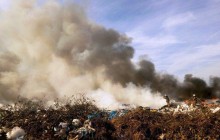 В Бердичеве горит свалка (фото)