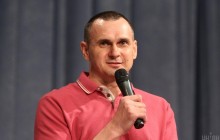 Сенцов еще не решил, будет ли он участвовать в политической жизни