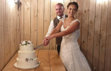 Молодожены отпраздновали свадьбу, но на следующее утро их ждал неприятный сюрприз (фото)