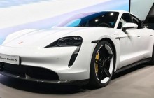 Електрокар Porsche Taycan вибухнув в гаражі власника: автовиробник займається розслідуванням (відео)