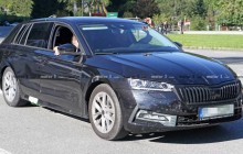 Европейский бестселлер: в сети появились фото новой Skoda Octavia