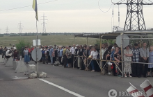 Блогер показал жуткие очереди на КПП на Донбассе (фото, видео)