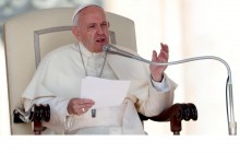 Папа Франциск закликав молитися, щоб роботи завжди служили людству (відео)