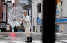Тайфун "Факсай" в Японии: тысячи людей остаются без электроэнергии, объявлена эвакуация