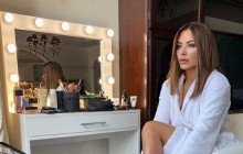 40-річна Ані Лорак оголила стрункі ноги (фото)