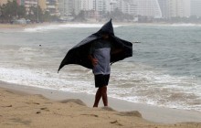 Ураган "Лорена" обрушился на Мексику