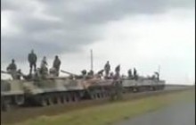 Convoy of Russian military hardware spotted near border with Ukraine (Video)