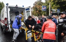 В Одесі авто в’їхало в натовп протестувальників на "зебрі": постраждалих госпіталізували (фото, відео)