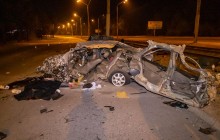 В Днепре Chevrolet на скорости 200 километров в час влетел в столб (видео)