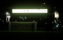 Півгодини темряви: в Англії під час матчу Кубка ліги на стадіоні погасло світло (фото)