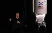 Маск представил космический корабль для полетов на Марс и Луну (фото, відео)