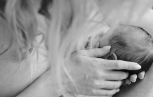 Лобода показала, как кормит грудью дочь (фото)