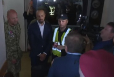 «На себе подивися, урод, бл*»: нардепи влаштували скандал у Нацраді з мовлення (відео)