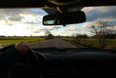 Адвокат рассказал, что делать при вручении повестки в авто (видео)