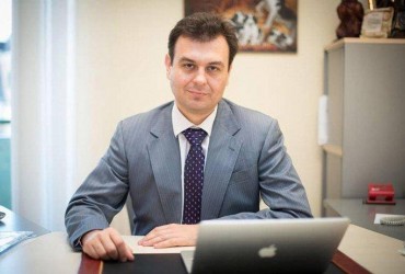 Голова комітету з питань фінансів Гетманцев був помічником Сівковича – розслідування