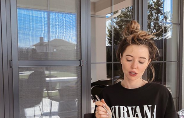 Надя Дорофєєва показала обличчя без макіяжу (фото)