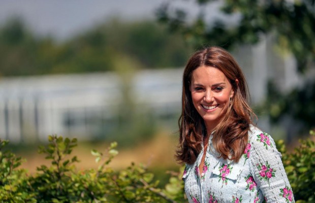 Неймовірна ніжність: дружина принца Вільяма здійснила новий світський вихід (фоторепортаж)
