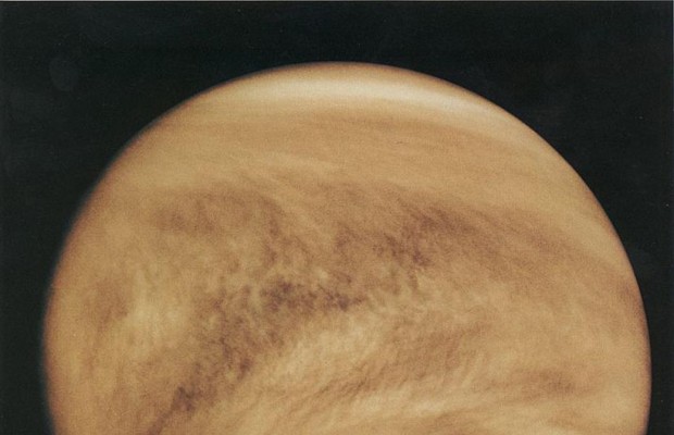 Период ретроградной Венеры с 13-го мая: астрологи рассказали, что ждет каждый знак Зодиака