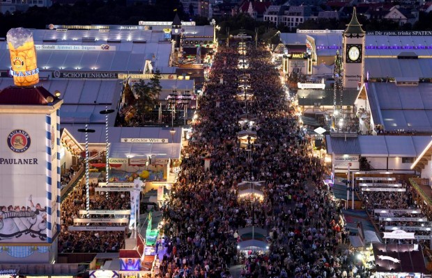 На Октоберфесті в Мюнхені встановлено п'яний рекорд