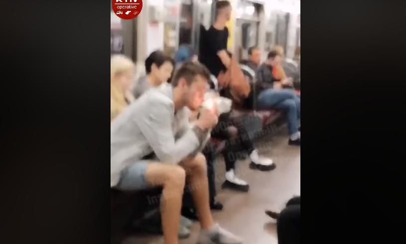 Хлопцеві ніхто не робив зауважень / Скріншот Хлопцеві ніхто не робив зауважень / Скріншот