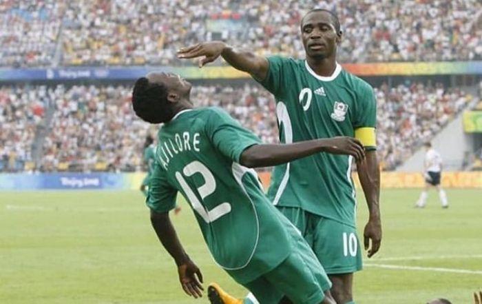Проміс (з пов'язкою) був призером Ігор-2008 / фото: fifa.com Проміс (з пов'язкою) був призером Ігор-2008 / фото: fifa.com