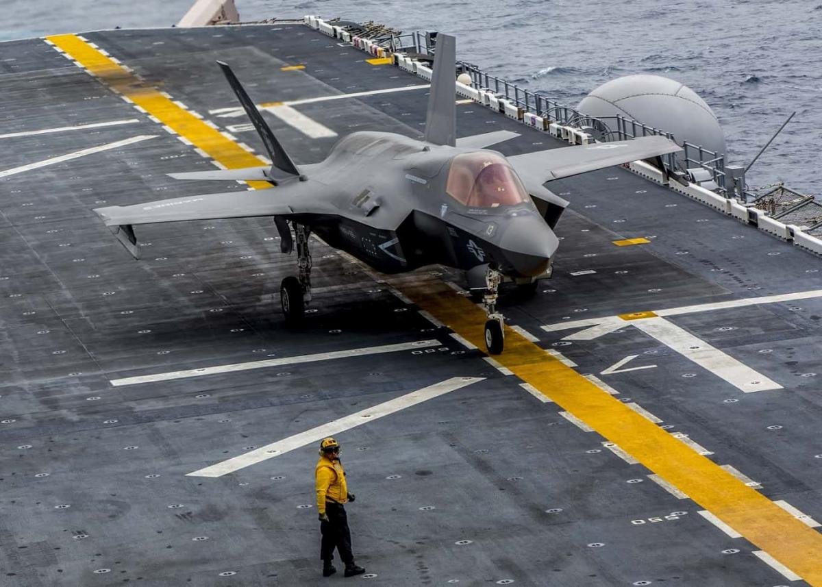 F-35B успішно посадили на новий американський десантний корабель / Photo by Lance Cpl. Juan Anaya F-35B успішно посадили на новий американський десантний корабель / Photo by Lance Cpl. Juan Anaya