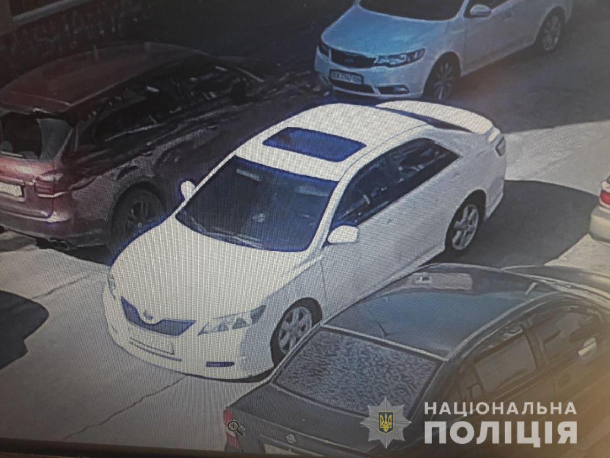 На пошуки зловмисників орієнтовано особовий склад харківської поліції / фото: прес-служба поліції На пошуки зловмисників орієнтовано особовий склад харківської поліції / фото: прес-служба поліції