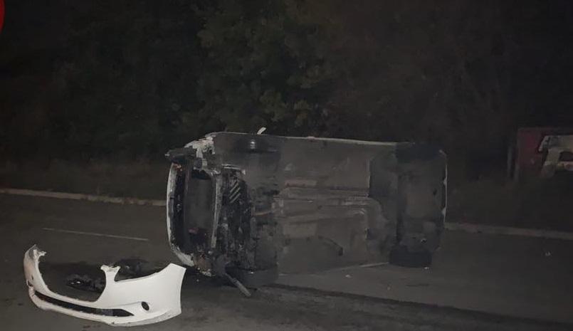 Водій не помітив попереджувальних дорожніх знаків / фото: Киев оперативный Водій не помітив попереджувальних дорожніх знаків / фото: Киев оперативный
