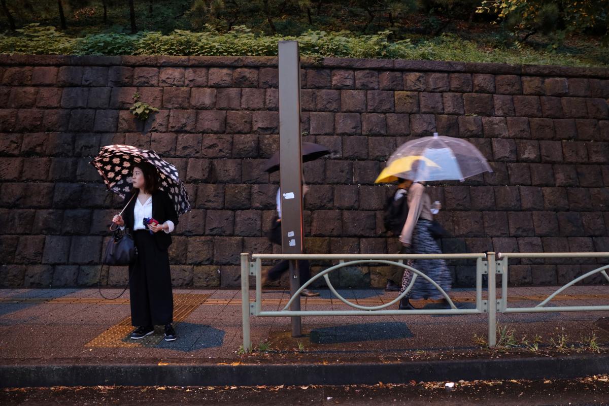 Япония готовится к удару тайфуна / REUTERS