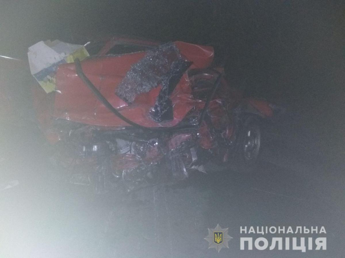 ДТП произошло с участием автомобилей Москвич-2141 и Opel Vectra / фото mk.npu.gov.ua ДТП произошло с участием автомобилей Москвич-2141 и Opel Vectra / фото mk.npu.gov.ua