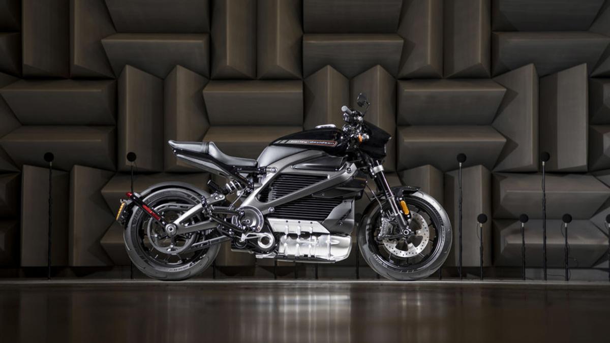 Проблеми виникають при підключенні електробайка до побутових розеток / фото Harley-Davidson Проблеми виникають при підключенні електробайка до побутових розеток / фото Harley-Davidson