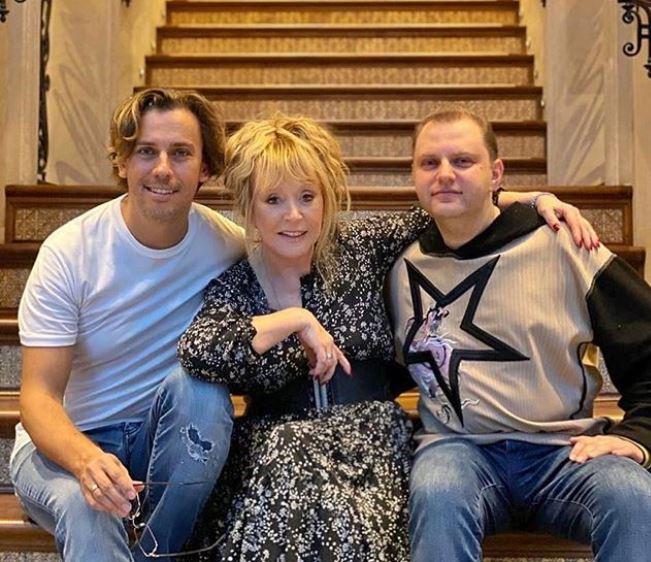 Пугачова помітно помолодшала / фан-група Пугачової в Instagram