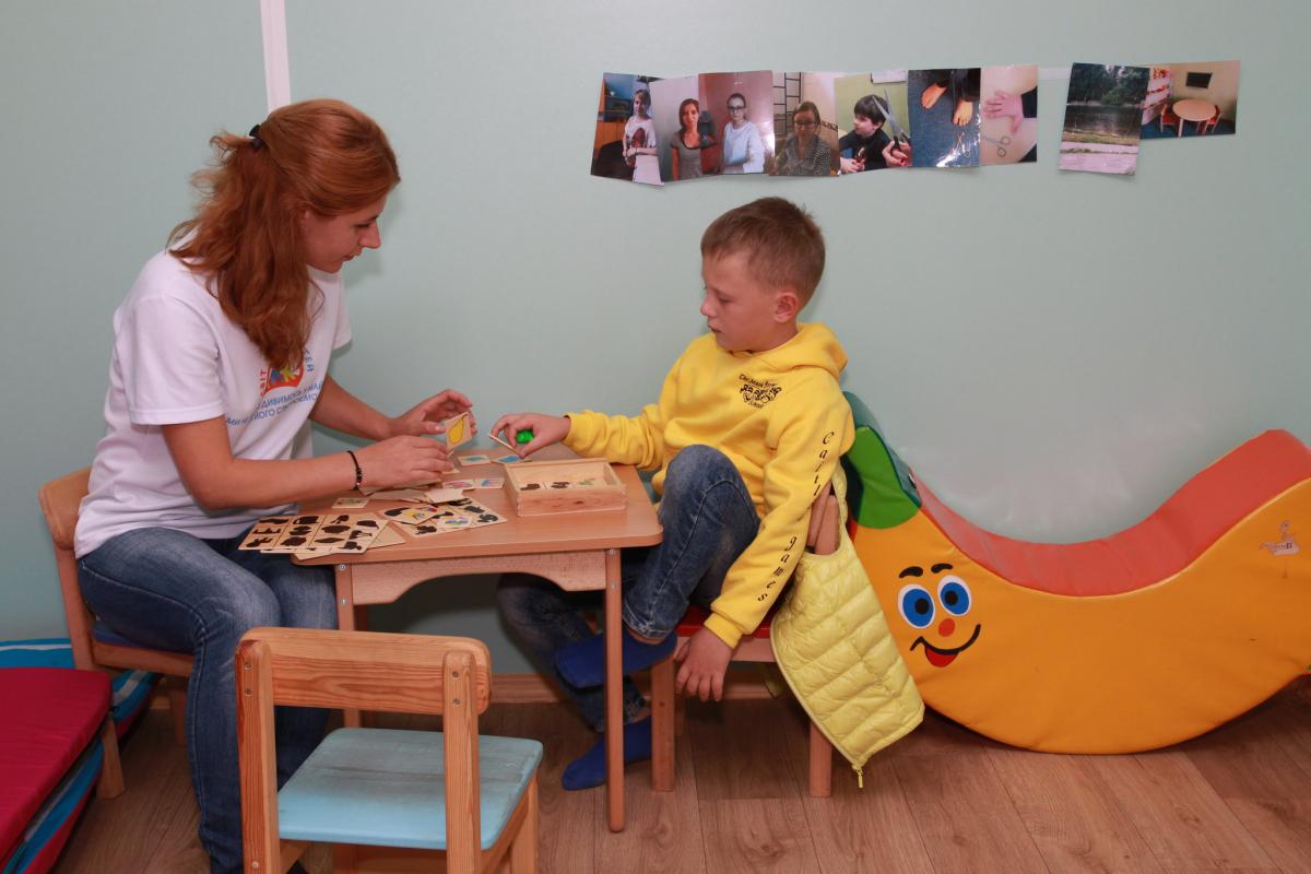 Психолог утверждает, что с детьми нужно разговаривать / фото flickr.com/unhcr_ukraine