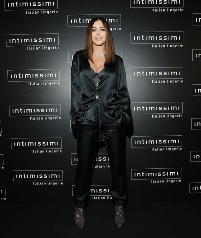 Лорак продемонструвала розкішну фігуру / instagram.com/anilorak